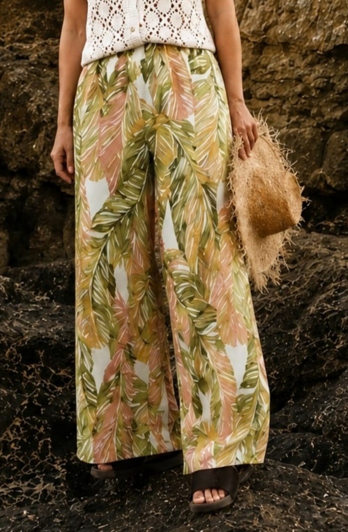 d46ea0cd-99ef-4b52-a9d7-288b43ddfccd Pantalon fluide tropical HÉLIOS